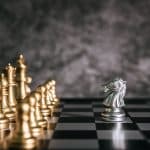 Yöneticiler için Koçluk Becerilerini Temsilen Satranç Stratejileri